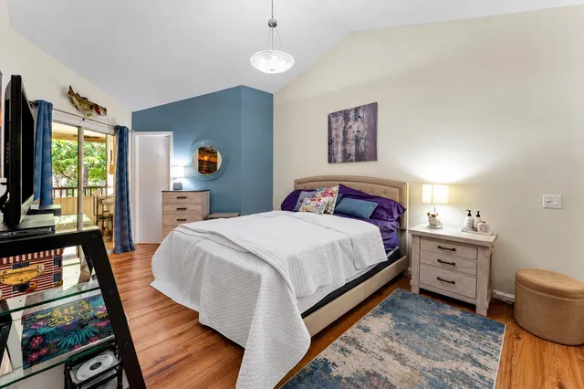 Residence photo 12