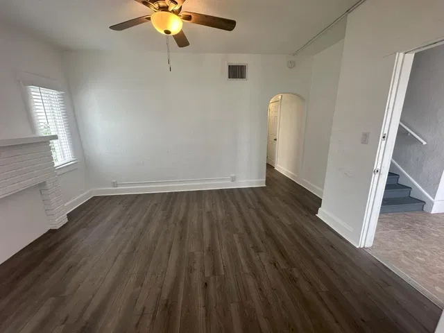 Residence photo 5
