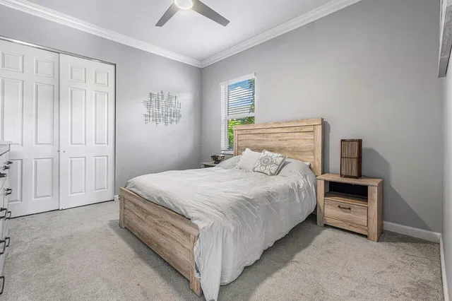 Residence photo 16