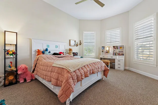 Residence photo 12