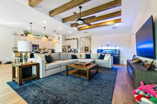Residence photo 25