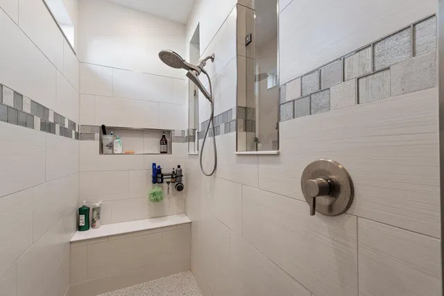 Residence photo 31