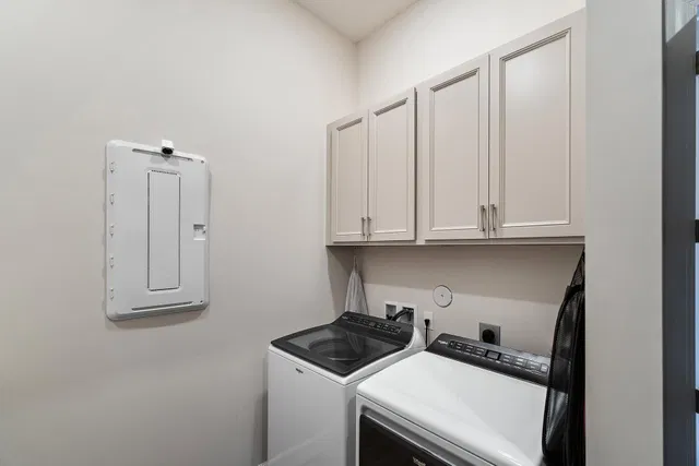 Residence photo 38