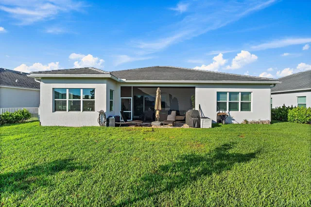 Residence photo 48