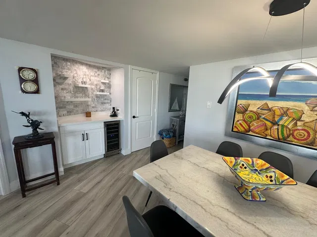 Unit 1903 photo 7