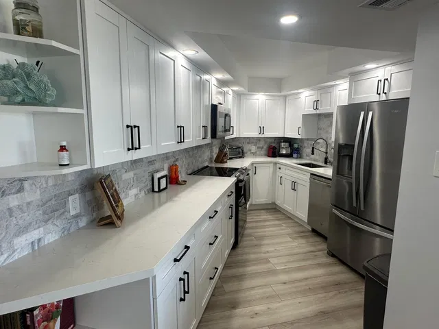 Unit 1903 photo 12