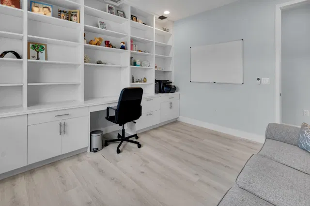 Residence photo 35