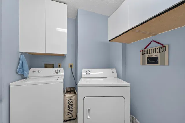 Unit 401 photo 25