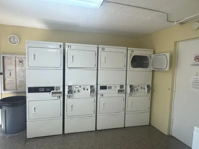 Unit 1610 photo 21