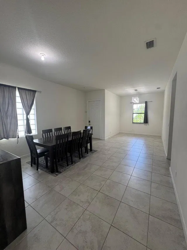Residence photo 7