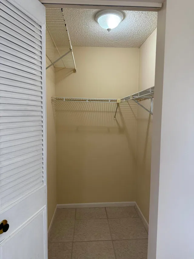 Unit A-2 photo 6