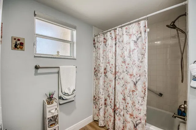 Unit 606 photo 19