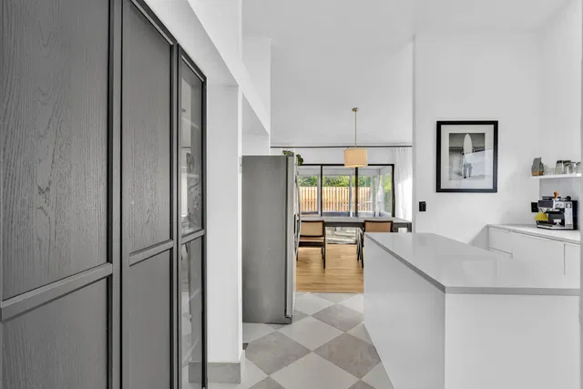 Residence photo 17