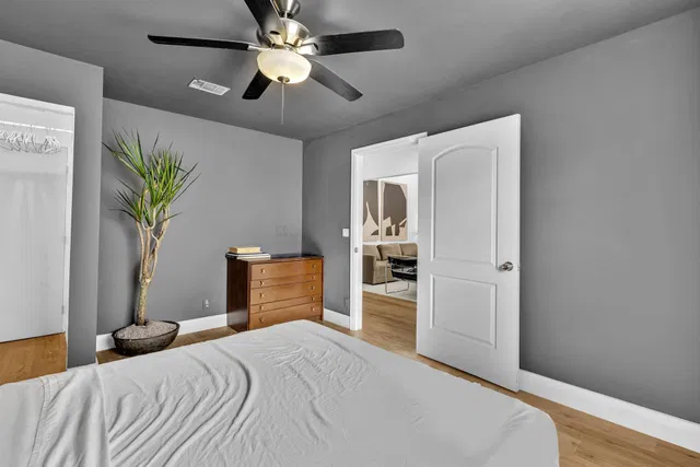 Residence photo 33