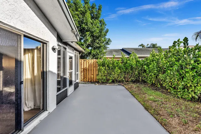 Residence photo 46