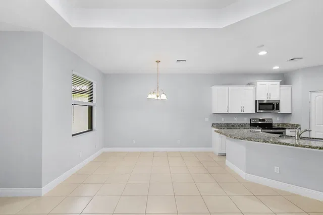 Residence photo 9