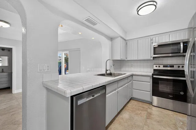 Residence photo 7