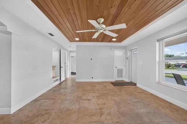 Residence photo 18