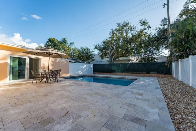Residence photo 25