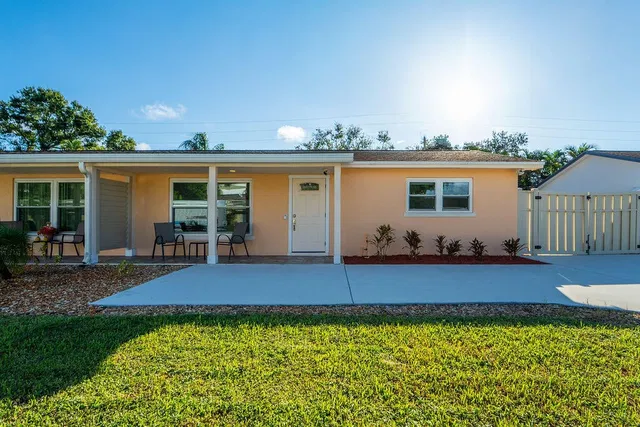 Residence photo 32