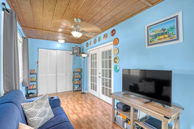  Residence photo 38