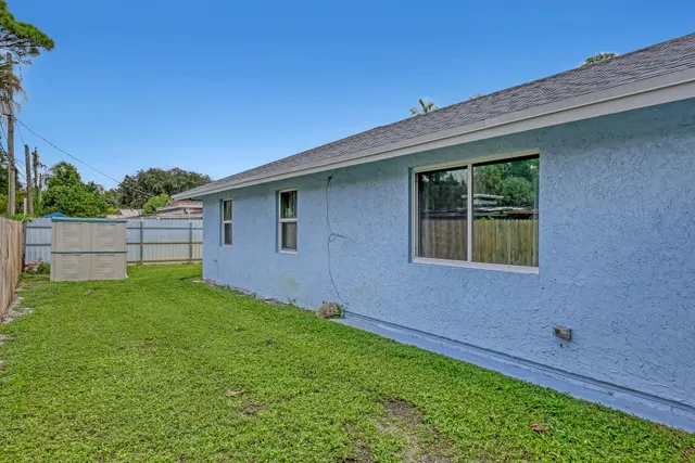  Residence photo 44