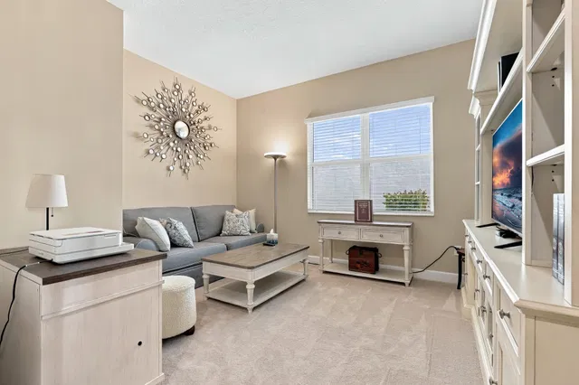  Residence photo 11