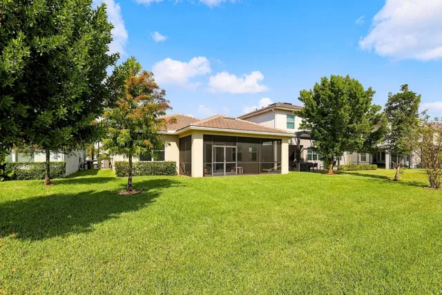  Residence photo 38