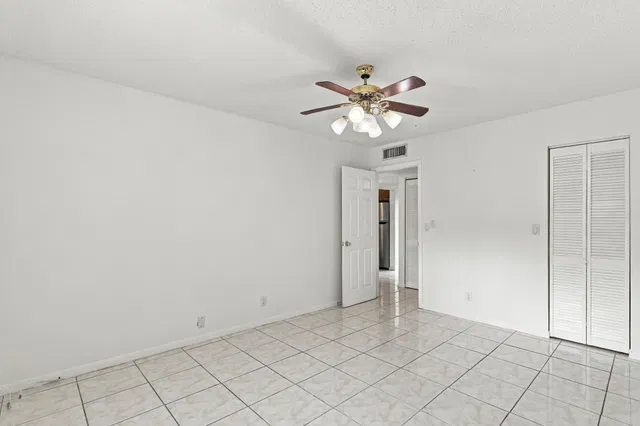 Unit 102 photo 20