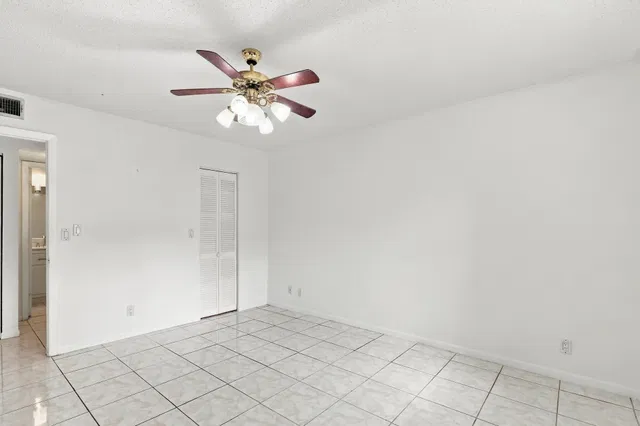 Unit 102 photo 21