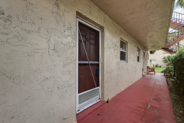 Unit 102 photo 33