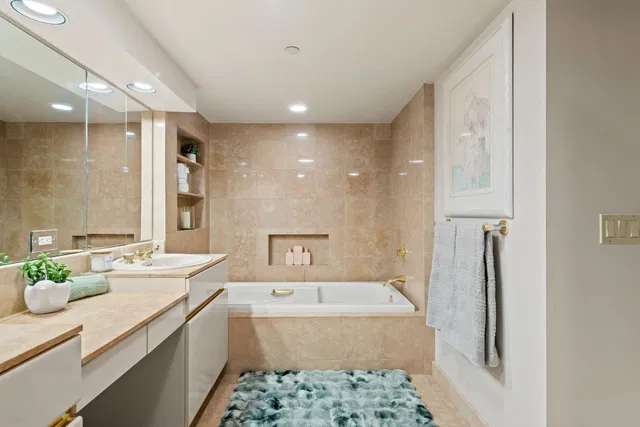 Unit 303 photo 12