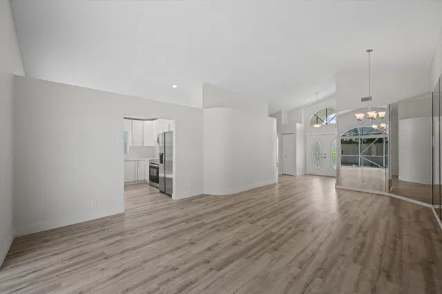 Residence photo 5