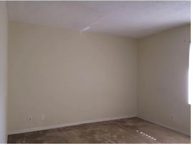  Unit C photo 7