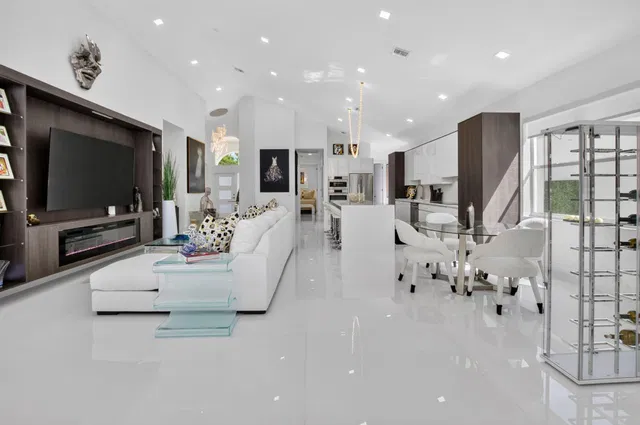 Residence photo 28