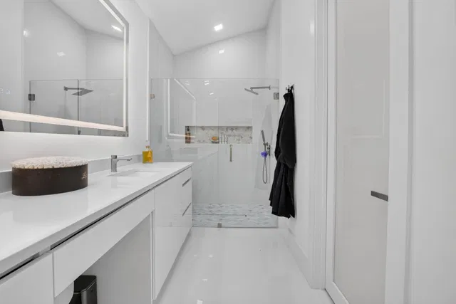Residence photo 36