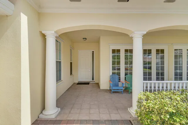  Residence photo 4