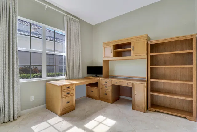  Residence photo 32