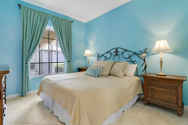  Residence photo 35