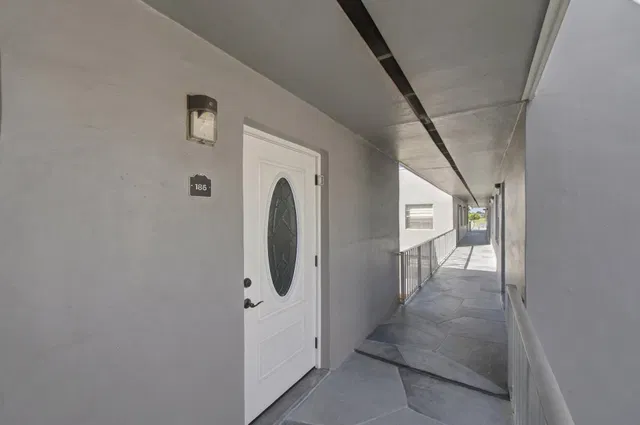 Residence photo 6
