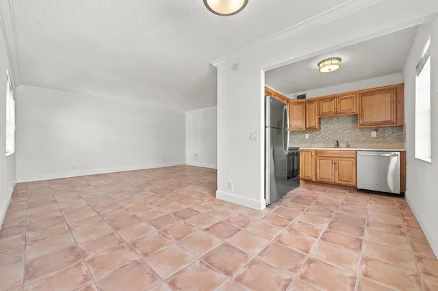 Residence photo 16