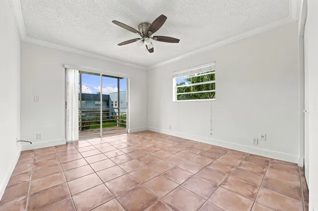 Residence photo 20