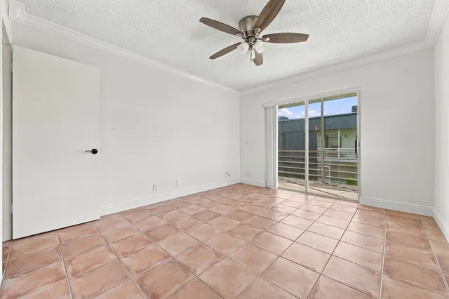 Residence photo 23