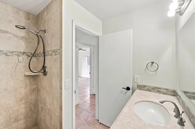 Residence photo 26