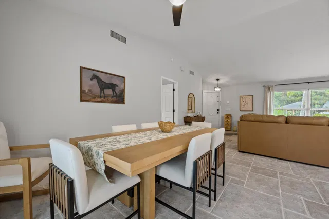  Residence photo 10