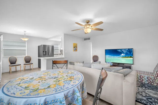 Residence photo 15