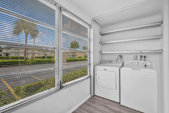 Residence photo 25