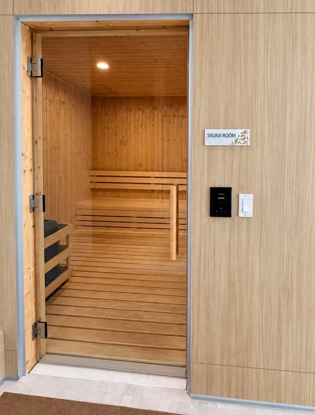 Nautilus 220 Unit 1607 photo 15