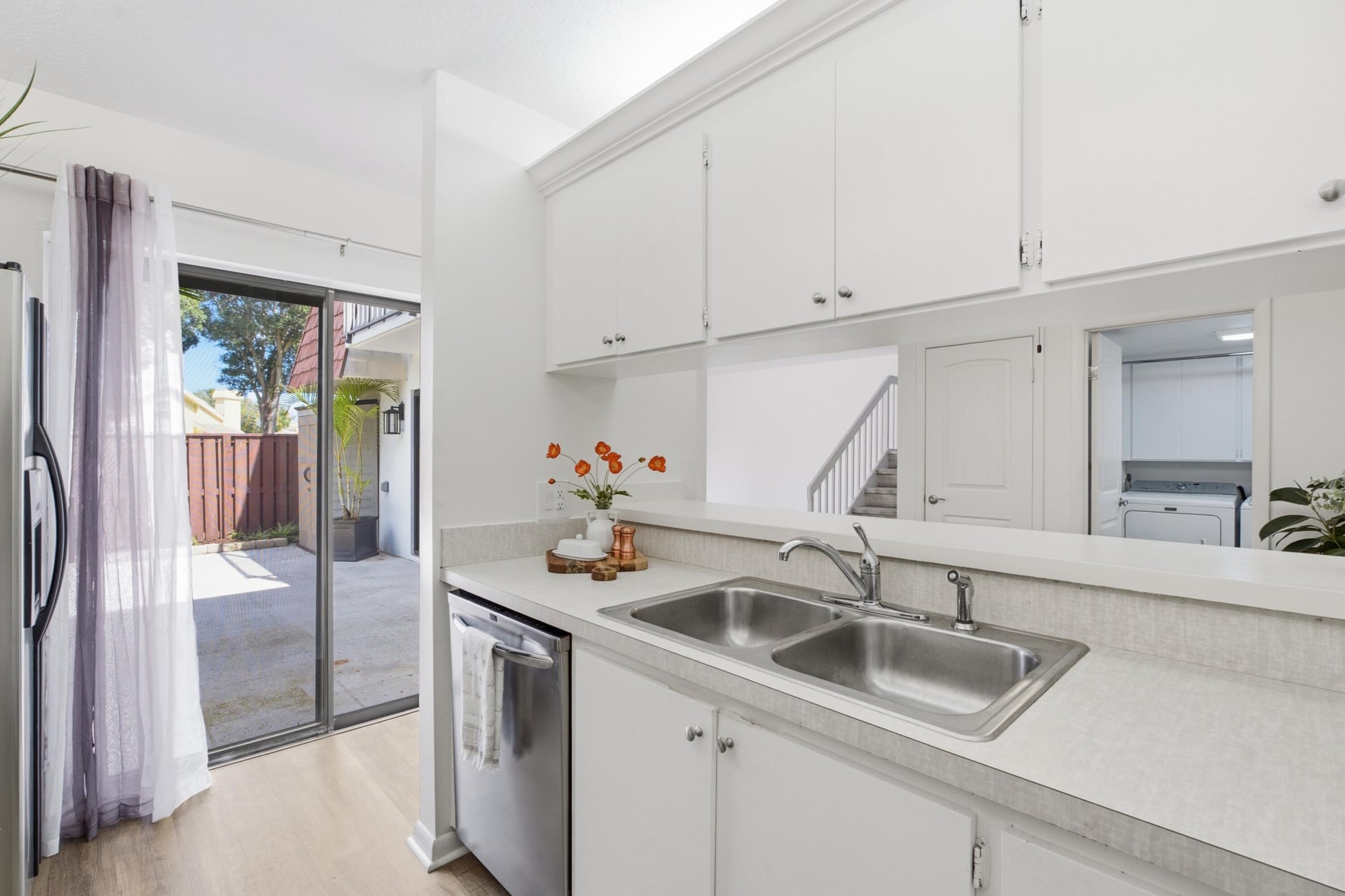  Residence photo 9