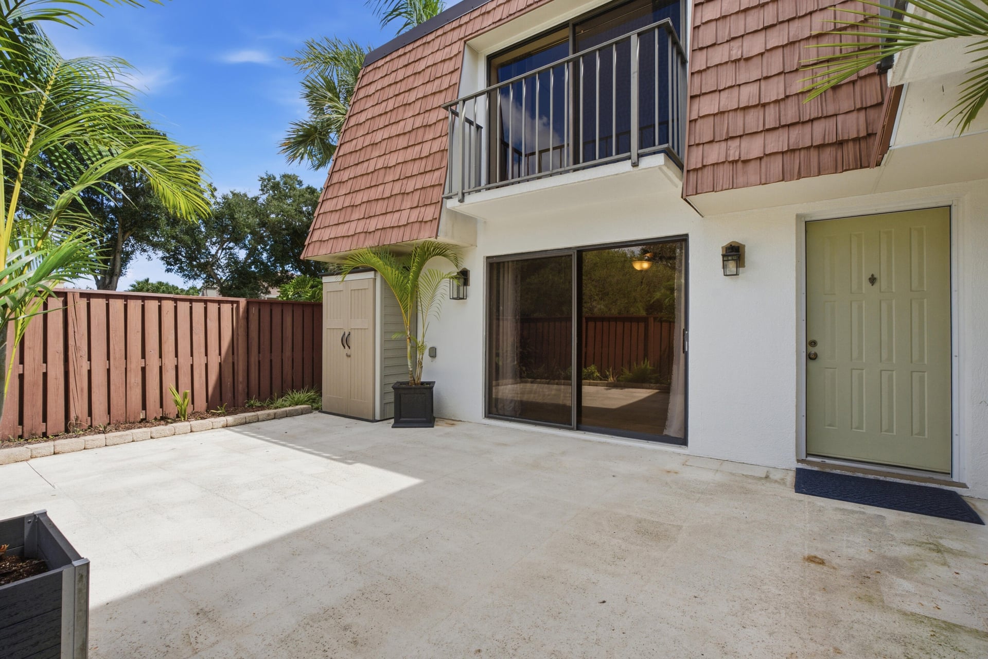  Residence photo 24